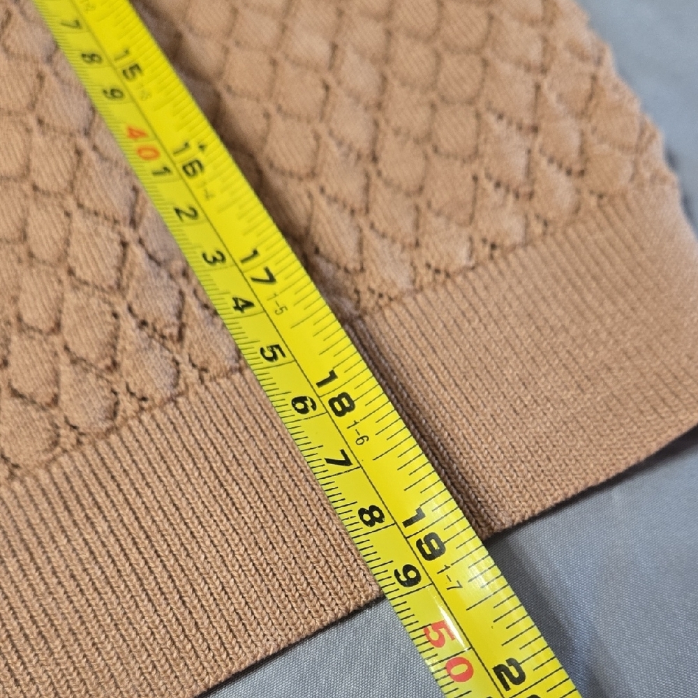 Express Sz Medium Women's Camel Cardigan Sweater - Picture 7 of 8